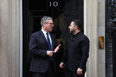 Starmer tells Zelensky ‘we can’t lose focus’ on Ukraine despite Iran crisis
