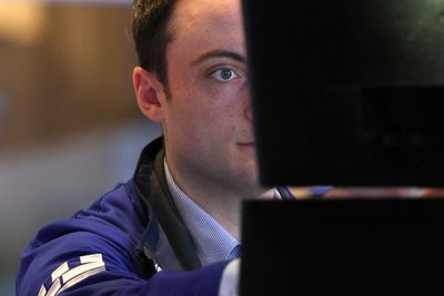 Scott Galloway wants the stock market to crash. Gen Z is already betting like it will