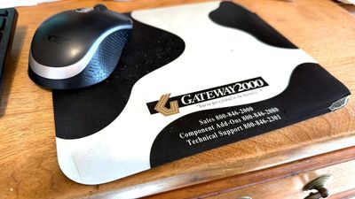 Remember Gateway 2000? How a mouse pad triggered a wave of nostalgia for the big-box home PC company