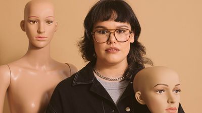 Insider Trading: Comedian Jenna Suffern On Bad Gigs, Being Broke & Still Betting On Stand-Up