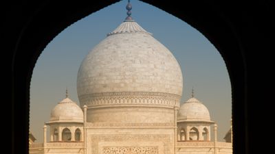 $2,600 Offer: US DHS Uses Taj Mahal Image To Promote Self-Deportation Plan