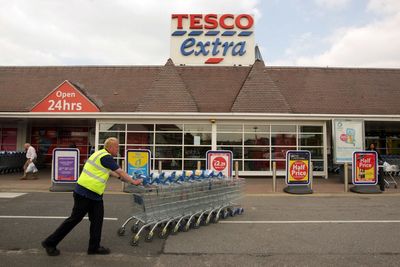 Hundreds of thousands of Tesco employees set to receive a pay rise this month