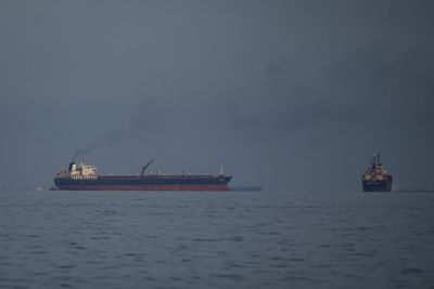 British military experts working with US on options to reopen Strait of Hormuz