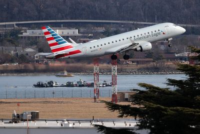 FAA announces new air traffic controller rules after DC midair collision and near-misses