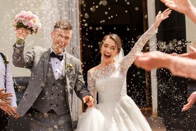 10 Ways to Plan a “Luxury” Wedding on a $5,000 Budget