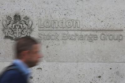 FTSE 100 closes lower as Iran war sends price of oil rocketing