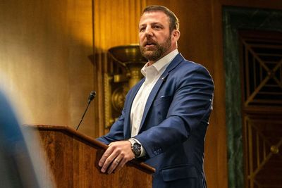 Markwayne Mullin Forced to Address Labeling Alex Pretti a 'Deranged Individual'