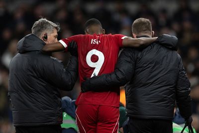 Is Alexander Isak injured tonight? Liverpool injury news and fitness latest on Reds striker