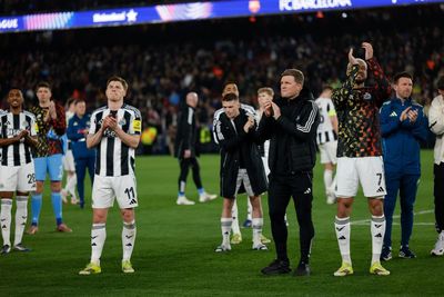 ‘We need to deal with this’: Howe urges Newcastle to get over Barça thrashing