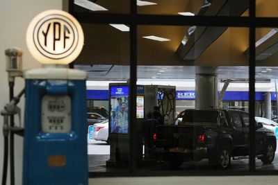 US appeals court pauses investors' efforts to trace Argentine assets in YPF case