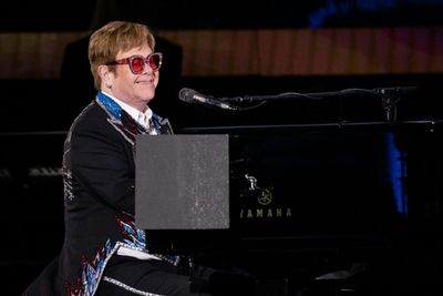 Beckham Family Feud: Elton John Steps in as 'Mediator,' Urges Everyone to 'Patch Things Up'