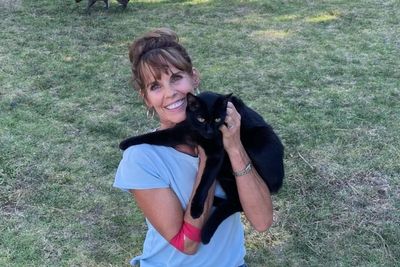 'Baywatch' Star Among Activists Who Risked Arrest to Rescue 22 Beagles From Facility