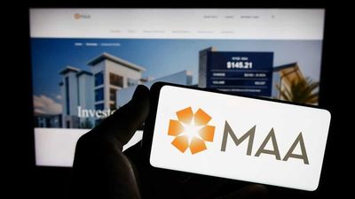 Is Mid-America Apartment Stock Underperforming the Nasdaq?