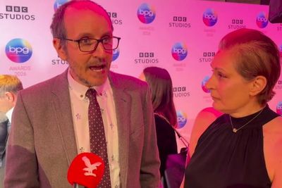 Adolescence creator Jack Thorne urges government to combat manosphere after Louis Theroux documentary