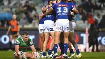 Tracey the hero as Bulldogs claim gutsy Canberra win