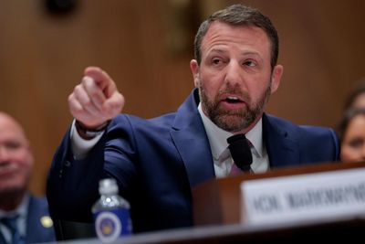 Senate committee advances Markwayne Mullin’s nomination to lead homeland security