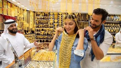 Dubai souks buzz as gold prices crash over Dh50 in UAE: Eid ul Fitr 2026 shoppers rush to buy