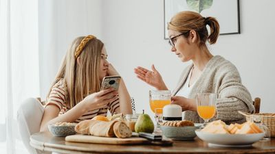 Dad’s quick response to a cryptic ‘pizza’ order spared his daughter from a disturbing party scene