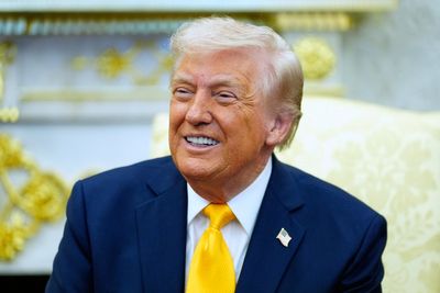 US Mint can begin producing Trump commemorative gold coin after arts commission approves design