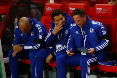 Man United pay tribute to ex-coach Silvino Louro after his death aged 67