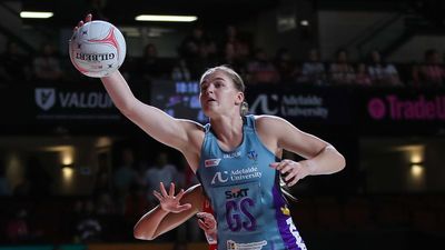 Adelaide bring the heat to spoil Aiken-George's return