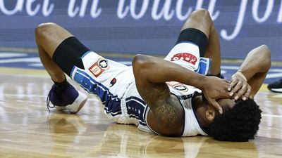 Sydney deny bullying Cotton in NBL championship rout