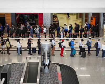 Trump threatens to send ICE to airports on Monday amid DHS funding standoff