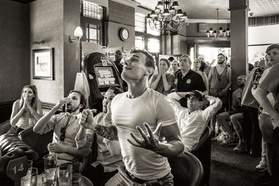 World Cup pub photo wins street photography award with raw fan emotion