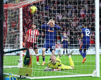 Howe aims to end derby drought and lift gathering Newcastle gloom