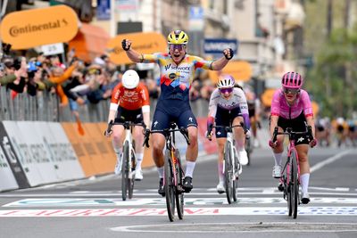 'I knew that I had fast legs' – Lotte Kopecky wins Milan-San Remo Donne in a reduced sprint after late move on the Poggio