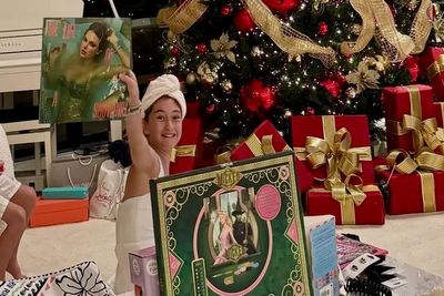 5 Photos of Ada Law: The Daughter of Jorginho Frello Who's Scolded for Admiring Singer Chappell Roan