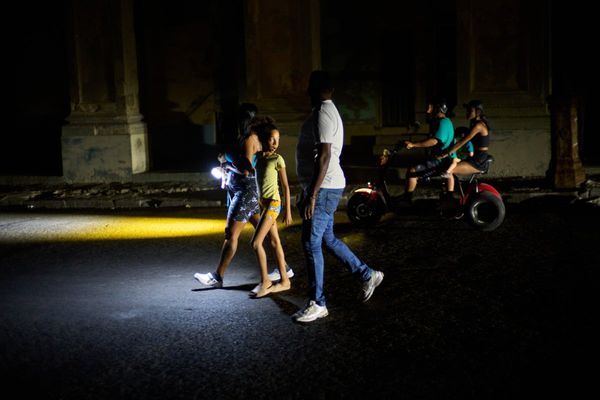 Cuba’s power grid collapses leaving it without electricity for the 3rd time this month