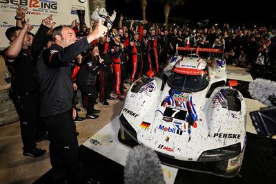 12 Hours of Sebring Final Report: Porsche Penske Motorsport fend off late chaos to finish 1-2
