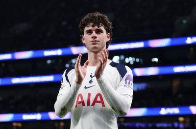 New leader emerges to guide Tottenham away from relegation doom