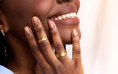 I've been wearing this spinner ring for two weeks, here's how it's helped my anxiety