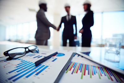 'Moat Investing' Surges As U.S. Investors Seek Stability Amid Volatility