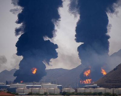 Starmer adviser urges ministers to look at profits cap for energy and petrol firms