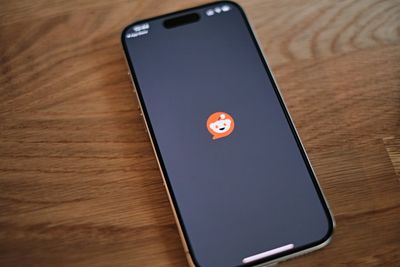 Face ID on Reddit? CEO Steve Huffman Floats New Plan to Verify Users as AI Bots Flood the Platform