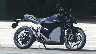 Honda’s Electric Motorcycle Won A Design Award Before You Can Even Buy It