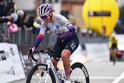 Giro dell'Appennino Donne: Silvia Persico beats Lucinda Brand to take first win of season