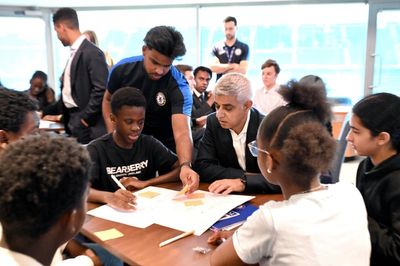 Iran war stoking hatred on streets of London, Sadiq Khan warns