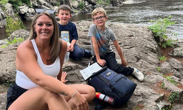 Minnesota Wild reporter Jessi Pierce and her 3…