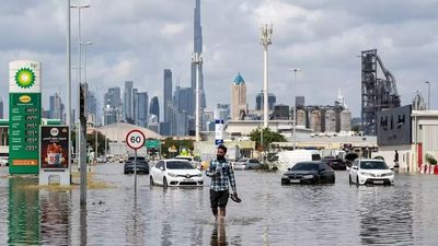 UAE weather alert: Heavy rain, thunder and traffic chaos hit Dubai and Abu Dhabi — Safety warnings issued