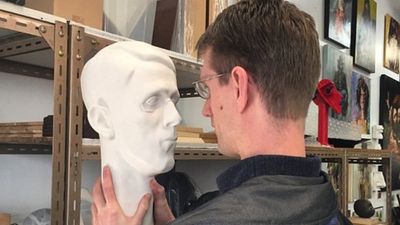 The internet is convinced Jeffrey Epstein was just spotted alive in Florida and the viral footage is genuinely haunting