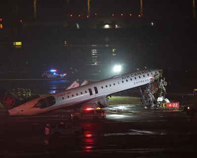 Two pilots killed after Air Canada jet collision at LaGuardia in New York