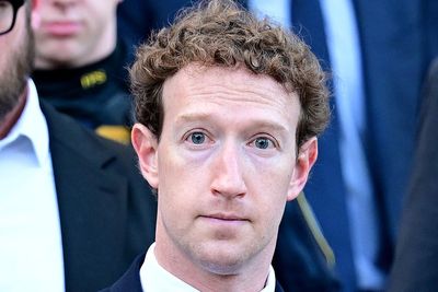 Mark Zuckerberg builds AI CEO to help him run Meta