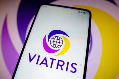 Viatris Stock: Is VTRS Outperforming the Health Care Sector?