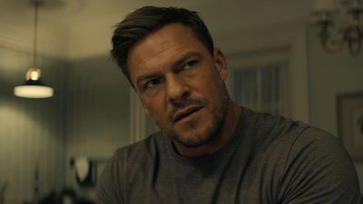 Video Of Alan Ritchson Beating Up Neighbor In The Street Allegedly Didn't Capture Instigating Event