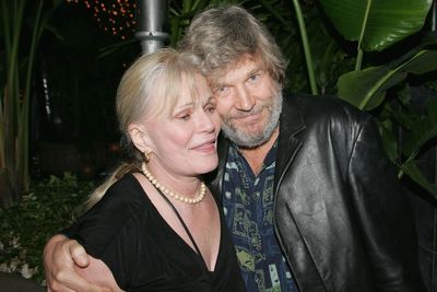 Oscar-nominated actress dies aged 82 as friends pay tribute