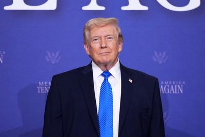 Trump heads to Elvis Presley's Graceland in Memphis, a detour during Iran war and airport turmoil